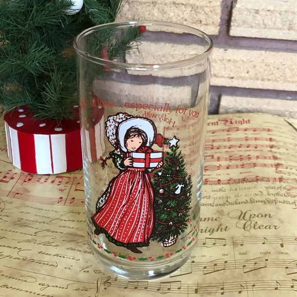 80's Christmas Coke Glass - Holly Hobbie Christmas - Coca Cola Collectible - Picture 11 of 11